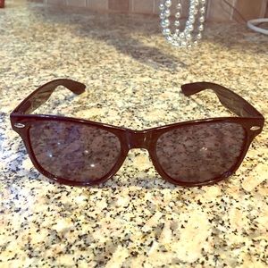 💕🔆🔆🔅😎 UNISEX SUNGLASSES EUC 😎🔆‼️